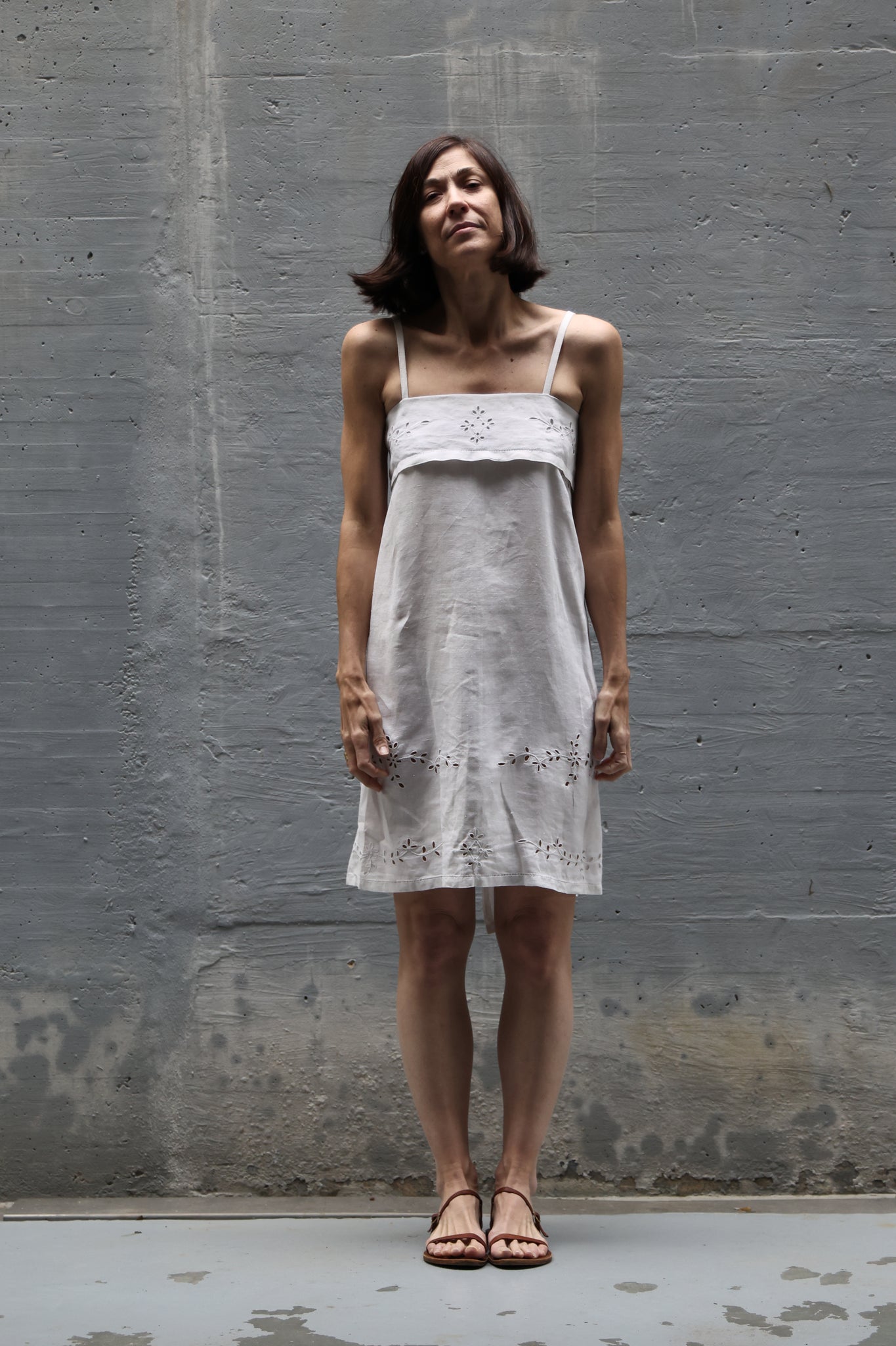 embroidery short dress